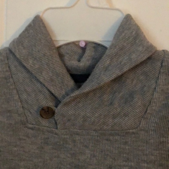 Boys Grey Old Navy Sweater 5 - Picture 2 of 2